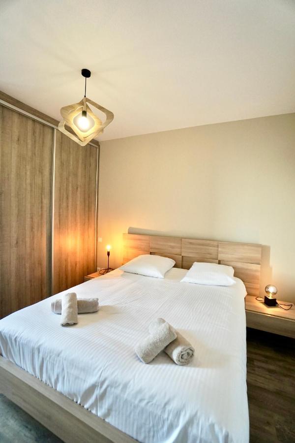 La Cale * Front De Mer* Apartment *