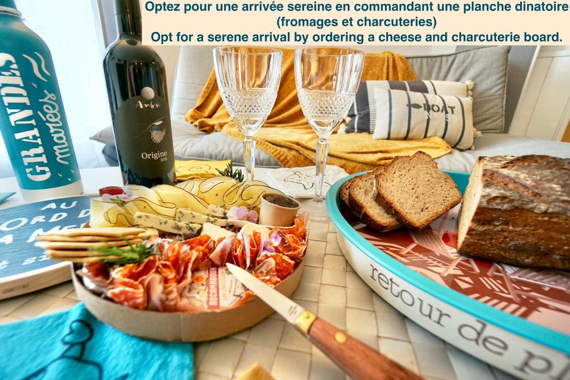 La Cale * Front De Mer* *